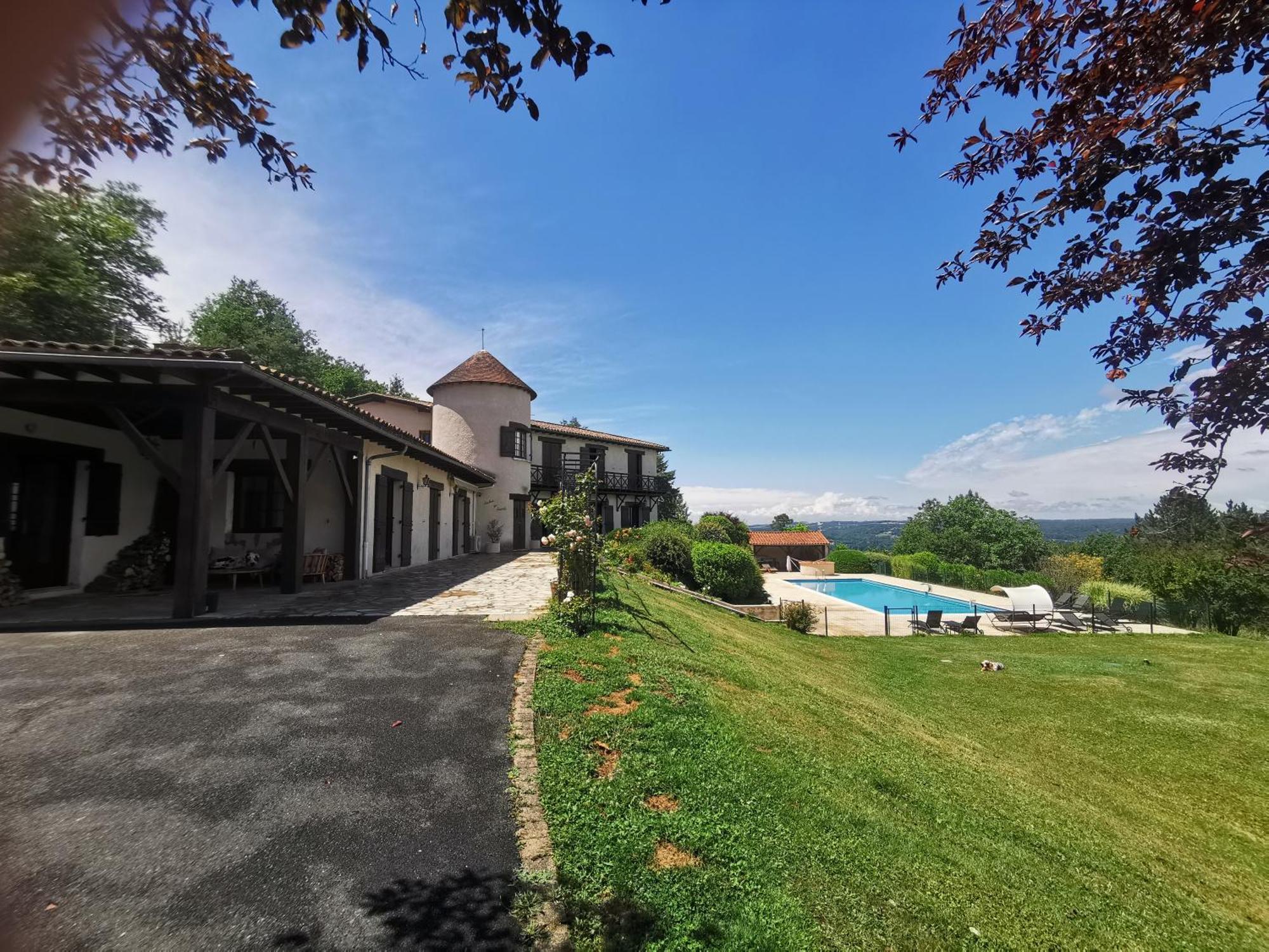 Appartements Vallee Verte Razac-sur-lʼIsle المظهر الخارجي الصورة